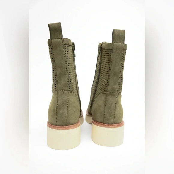 MIA "Haven" Combat Boot Suede NWOB - Picture 4 of 6